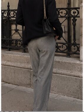 Banana Republic 02 grey trousers